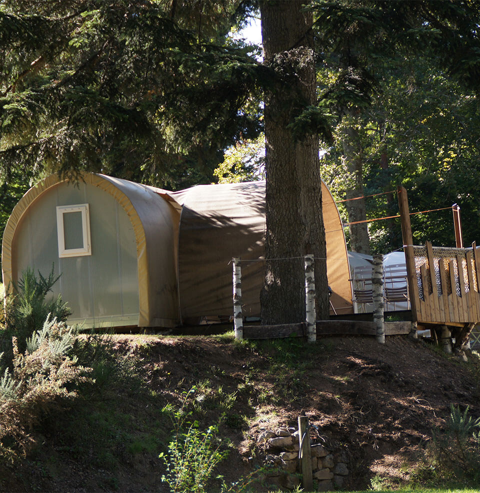 Coco Sweet, an atypical mobile home at the Murmures du Lignon campsite in Auvergne